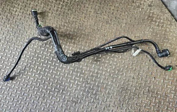 Dodge Challenger Fuel line/pipe/hose 68072086AF