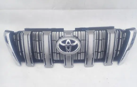 Toyota Land Cruiser (J150) Front bumper upper radiator grill 5314360030