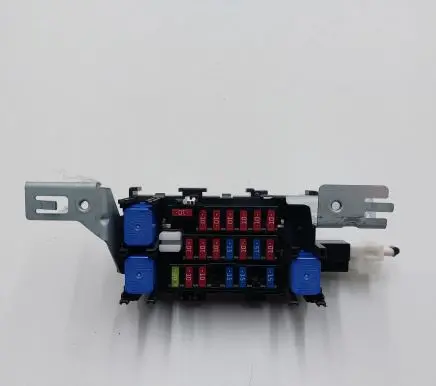 Nissan Leaf II (ZE1) Fuse module