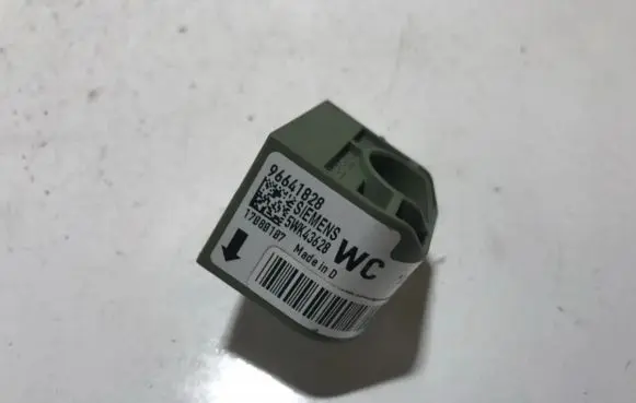 Chevrolet Epica Airbag deployment crash/impact sensor 96641828 5wk43628