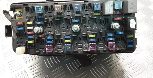 Chevrolet Captiva Fuse module