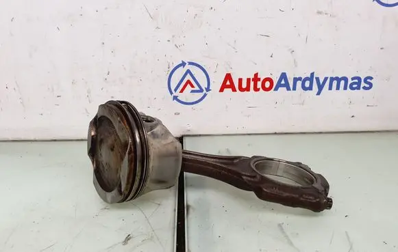 BMW 5 GT F07 Piston with connecting rod 7646892 11247646892 8653978