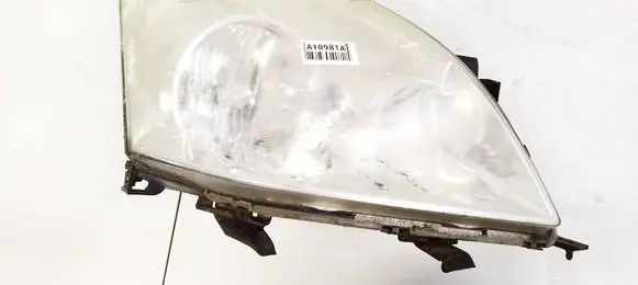 Toyota Corolla Verso AR10 Headlight/headlamp 