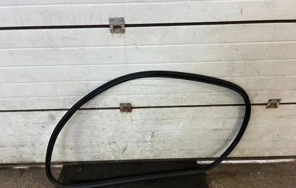 Jaguar I-Pace Rubber seal front door (on door) 