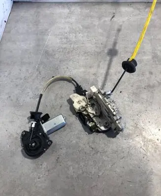 Audi RS6 C6 Rear door soft close latching motor 