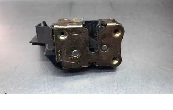 Renault Laguna I Front door lock 03X56