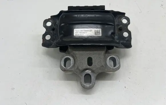 Audi Q3 F3 Engine mount bracket 5QA199555C