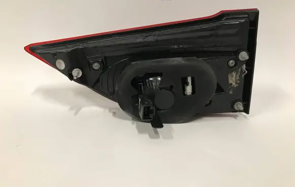 Toyota Avensis T270 Rear/tail lights 180W17 05160