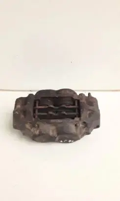 Toyota Land Cruiser (BJ70) Front brake caliper