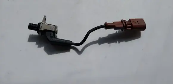 Skoda Octavia Mk4 Turbo solenoid valve 05L907284