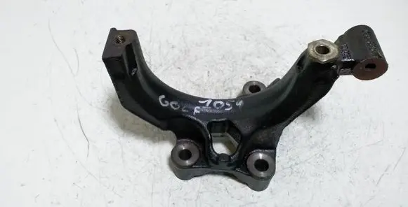Volkswagen Golf VII Engine mounting bracket 04L425