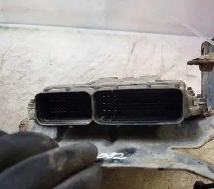 Opel Zafira B Engine control unit/module 55198922 0281012549 1039S11633