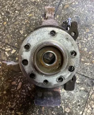 Opel Zafira A Front wheel hub