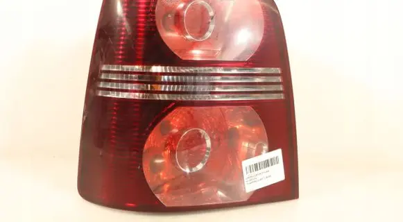 Volkswagen Touran I Rear/tail lights 1T0945095N