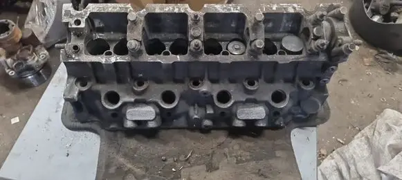 Volvo S40, V40 Engine head 