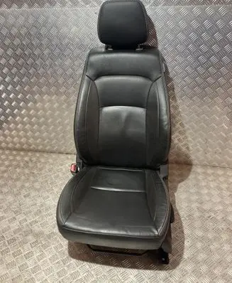 Suzuki SX4 S-Cross Front driver seat PK17967
