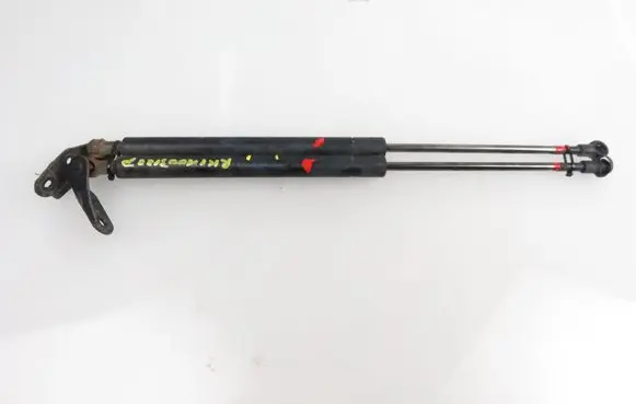 Toyota Avensis T250 Shock absorber/damper mounting bracket 6895005072