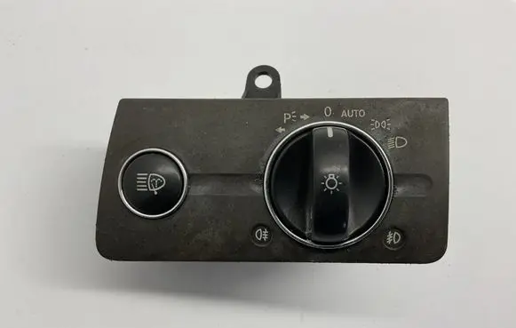 Mercedes-Benz E W211 Light switch 2115450404 04056050