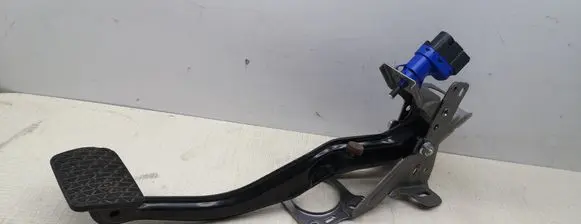 Mazda CX-5 Brake pedal