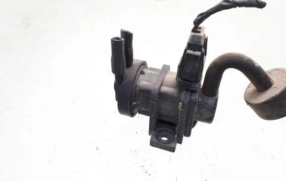 Volvo S40, V40 Turbo solenoid valve 7700874764