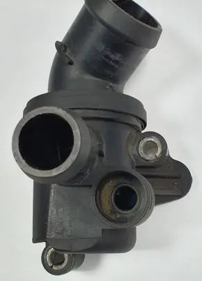 Mercedes-Benz B W245 Thermostat housing A2662030475