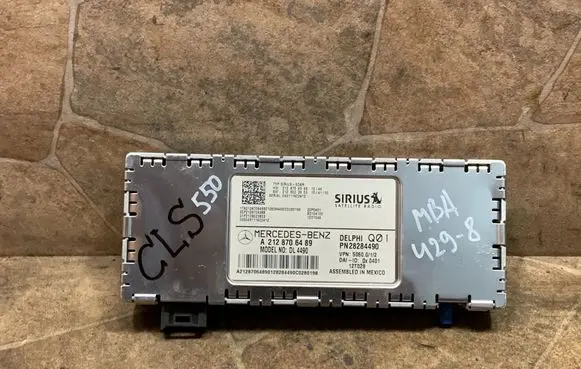 Mercedes-Benz CLS C218 X218 Aerial antenna amplifier A2128706489