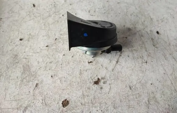 BMW 3 E92 E93 Horn signal 715942105 0055306 0821K05