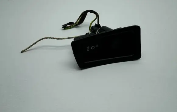 BMW 1 E81 E87 AUX in-socket connector 6930561 9110410