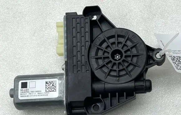 BMW 1 F40 Front door window regulator motor CMOA0750L 19031060024