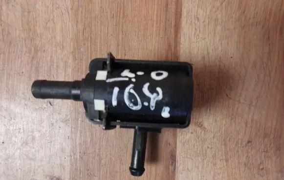 Mazda 3 II Turbo solenoid valve ZJ2018741