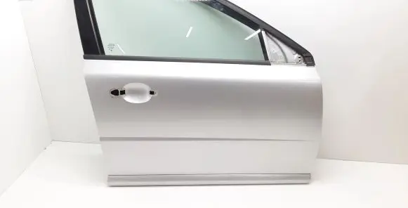 Volvo V70 Front door