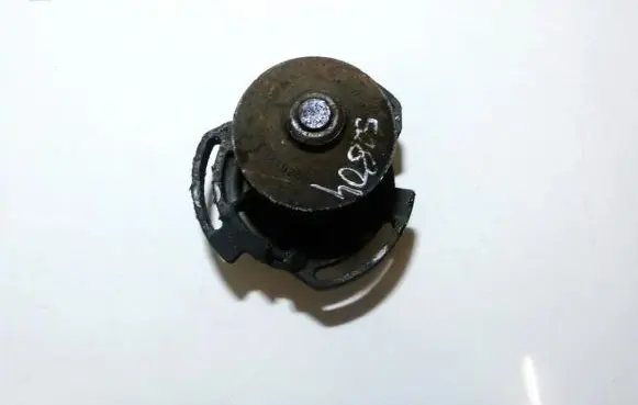 Volkswagen Golf II Water pump 030121028c