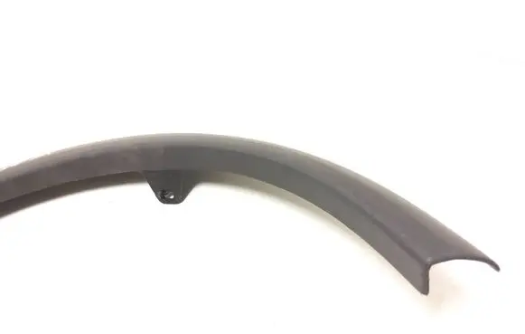 Volvo XC70 Rear fender molding trim 30678046 8620134