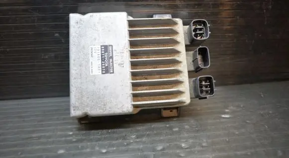 Lexus IS 220D-250-350 Fuel injection control unit/module 8987120070
