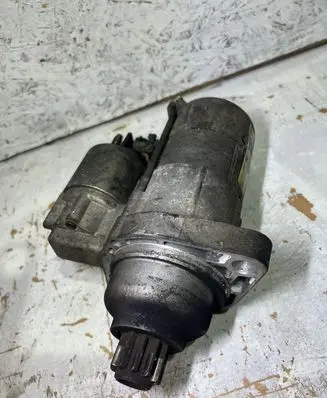 Volkswagen PASSAT B6 Starter motor 02M911023N