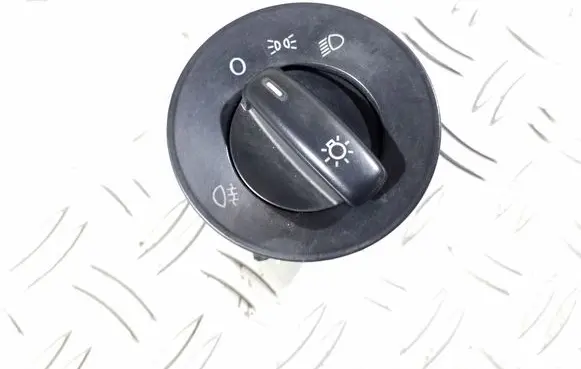 Skoda Octavia Mk2 (1Z) Light switch 1Z0941431F 04067402