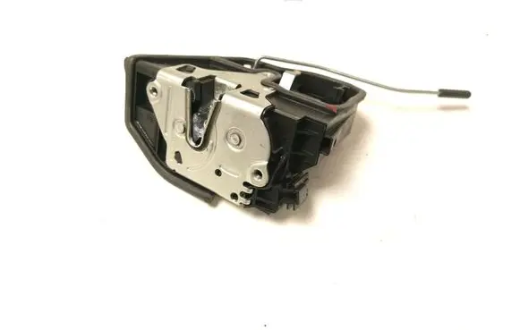 BMW 1 F20 F21 Front door lock 7202145