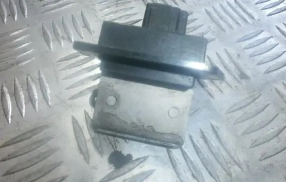 Mazda 626 Heater blower motor/fan resistor HB151GA5RA