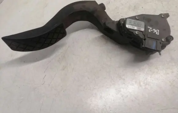 Audi A4 S4 B6 8E 8H Accelerator throttle pedal 8E1721523B 6PV00837601