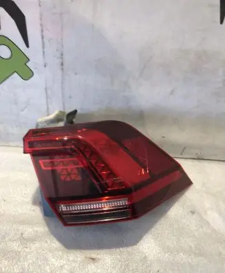 Volkswagen Tiguan Rear/tail lights 5NA945208B