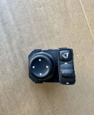 Nissan Qashqai Wing mirror switch 255704EA1B