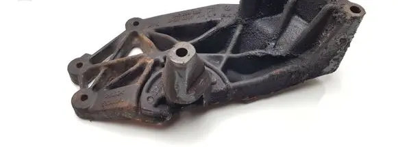Seat Alhambra (Mk1) Engine mounting bracket 7M3199308 7M3199312