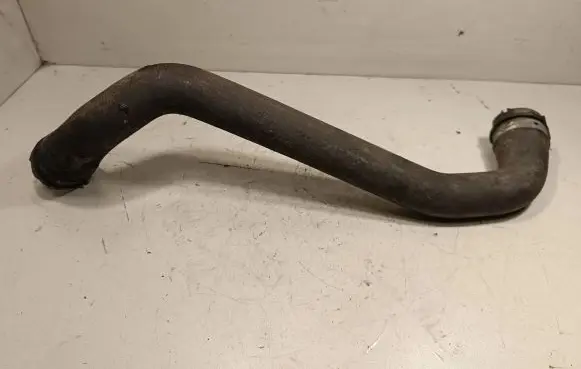 Mercedes-Benz E W213 Engine coolant pipe/hose A2135010182