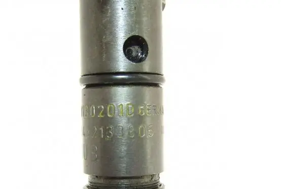 Audi A6 S6 C5 4B Fuel injector 059130201D