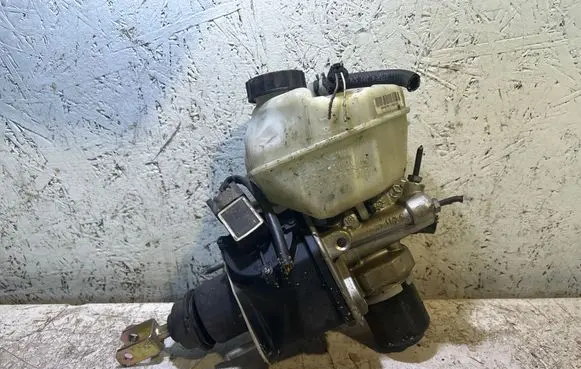 Mercedes-Benz E W211 Master brake cylinder A2114300302 0204251302