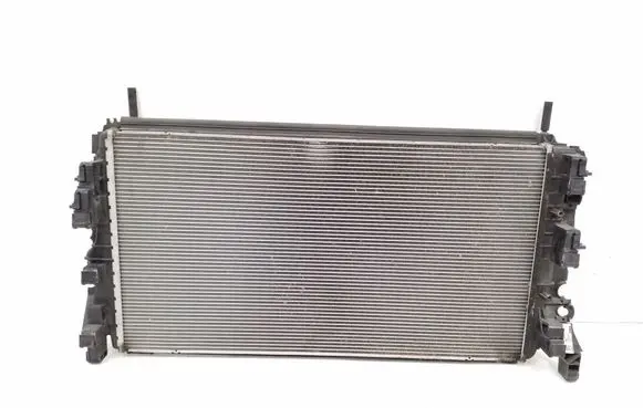 BMW 2 F45 Coolant radiator 7643331