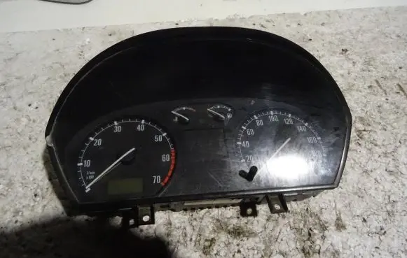 Skoda Fabia Mk1 (6Y) Speedometer (instrument cluster) 6Y0920860M 110080252001