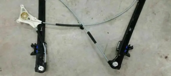 Audi A3 S3 8V Front door electric window regulator 8V3837462A