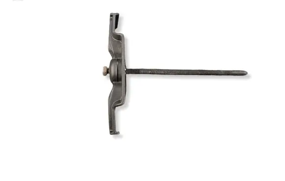 Volkswagen Touareg II Spare wheel bolt 7P0601233