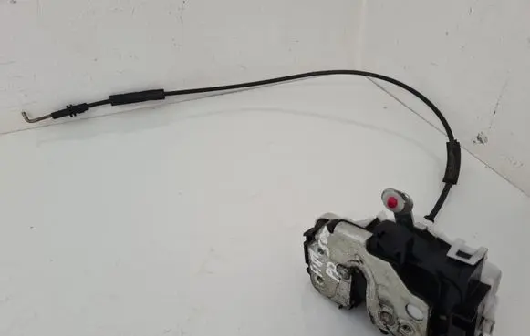 Fiat 500 Front door lock 